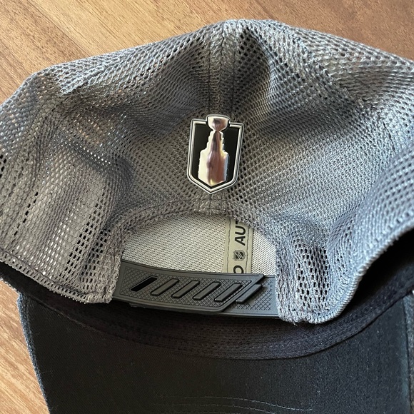 Vegas Golden Knights Fanatics 2023 Stanley Cup Champions Adjustable Hat - Picture 2 of 3